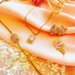ALTIN KAPLAMA LEYAN BAGET SET PEMBE